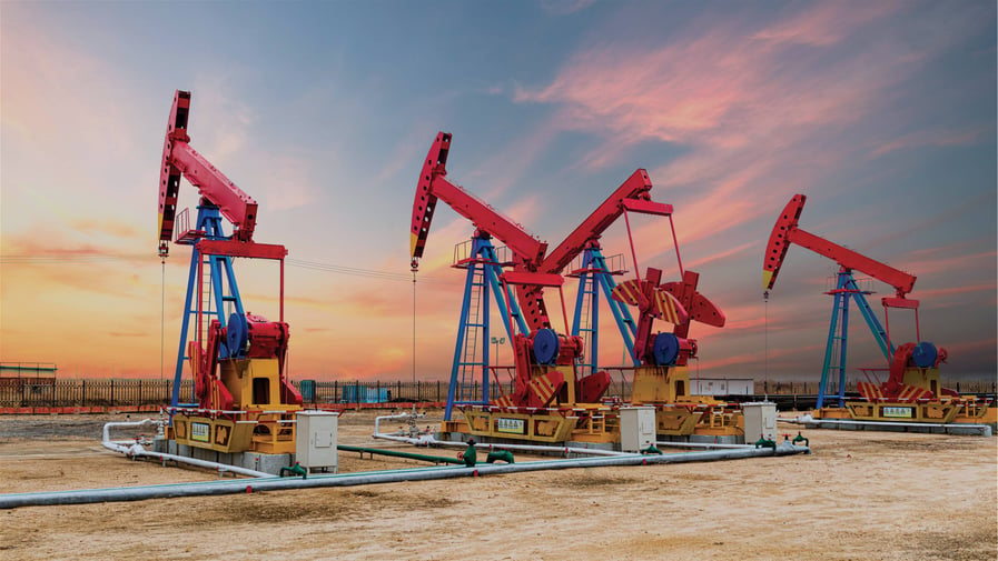 Oil industry equipment, oil refinery, oil pump